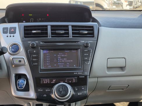 Used 2013 Toyota Prius V Two image 25