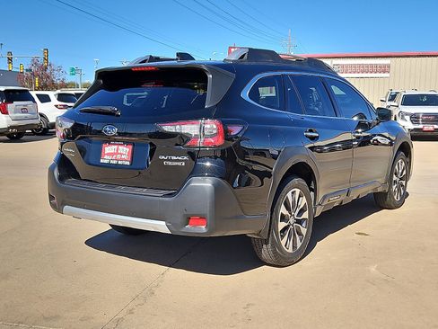 Used 2025 Subaru Outback Touring image 3