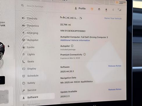 Used 2023 Tesla Model 3 Standard Range image 14