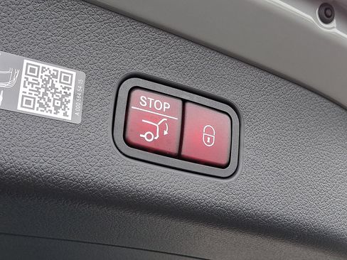 Used 2026 Mercedes-Benz GLC 300 GLC 300 image 22