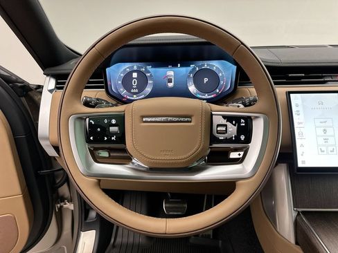 Certified 2025 Land Rover Range Rover SE AWD/4WD image 13