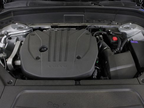 Used 2026 Volvo XC90 B5 Core image 24