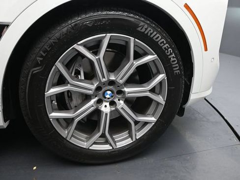Used 2023 BMW X7 xDrive40i AWD/4WD image 36