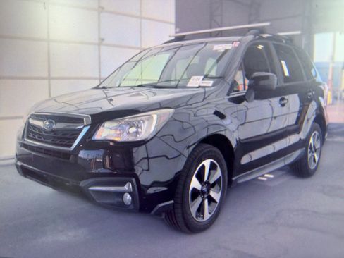 Used 2017 Subaru Forester 2.5i Limited w/ Popular Package #1 AWD/4WD image 1