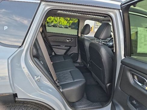 New 2026 Nissan Rogue Platinum AWD/4WD image 15