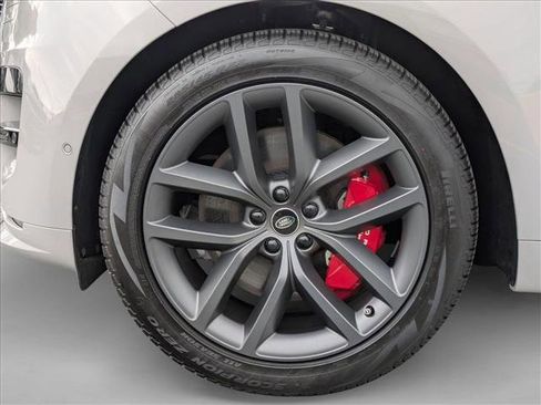 New 2025 Land Rover Range Rover Sport Dynamic SE image 10