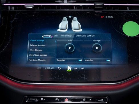 Used 2025 Mercedes-Benz E 350 4MATIC Sedan image 17