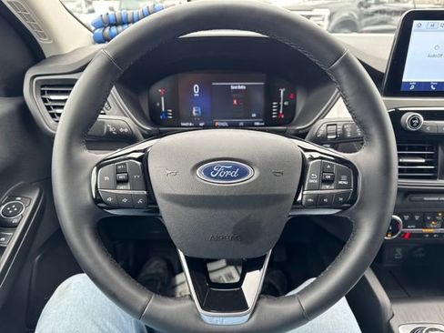 Used 2023 Ford Escape Active image 14