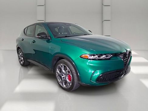 Used 2024 Alfa Romeo Tonale Veloce AWD/4WD image 52