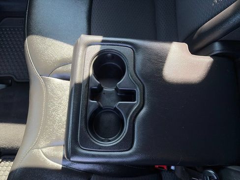 Used 2025 Jeep Compass Latitude w/ Convenience Group AWD/4WD image 37