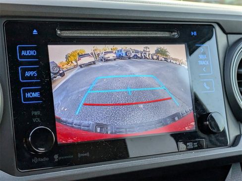 Used 2017 Toyota Tacoma TRD Sport image 23