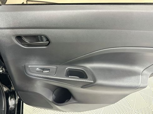 Used 2025 Nissan Versa S w/ Trunk Package FWD image 25