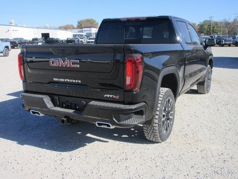 New 2026 GMC Sierra 1500 AT4 image 5