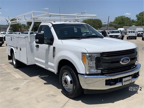 Used 2017 Ford F350 XL w/ Power Equipment Group RWD image 3