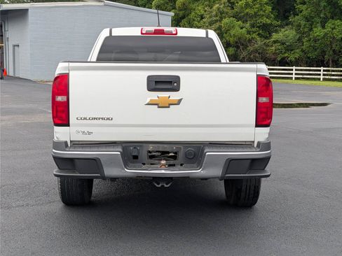 Used 2020 Chevrolet Colorado W/T w/ WT Convenience Package RWD image 4