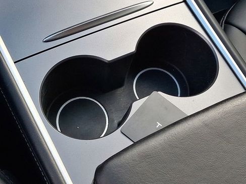 Used 2022 Tesla Model 3 Long Range image 36