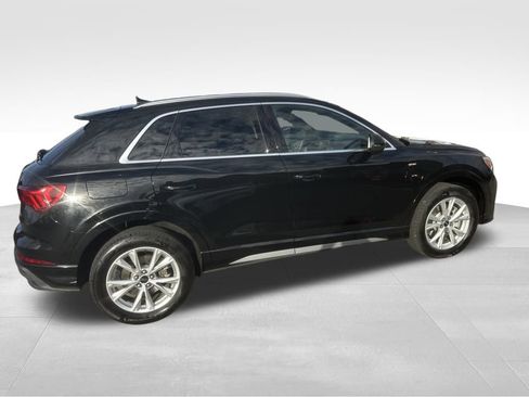 Used 2025 Audi Q3 2.0T Premium image 23