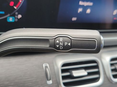 New 2026 Mercedes-Benz GLS 450 4MATIC image 30