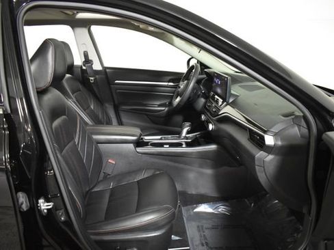 Certified 2024 Nissan Altima 2.5 SR w/ SR Premium Package image 36