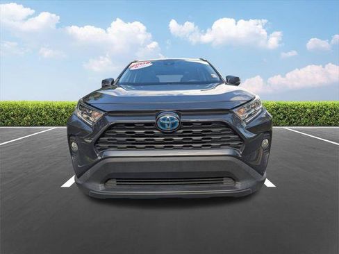Certified 2021 Toyota RAV4 XLE Premium AWD/4WD image 10