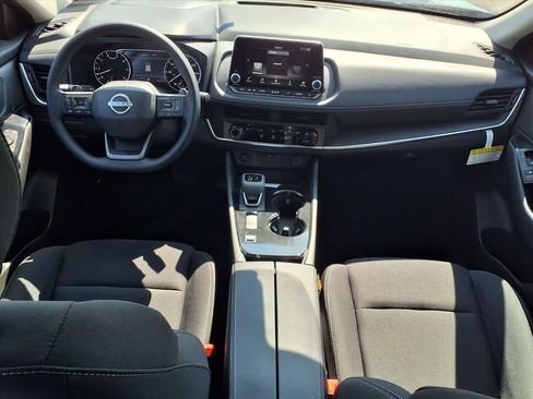 New 2026 Nissan Rogue S image 10