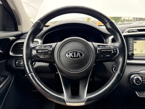 Used 2016 Kia Sorento SX AWD/4WD image 12