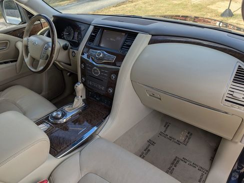 Used 2016 INFINITI QX80 4WD w/ Driver's Assistance Package image 44