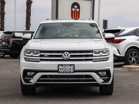 Used 2019 Volkswagen Atlas SEL R-Line FWD image 2