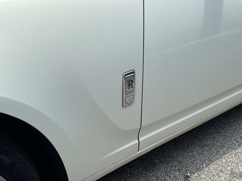 Used 2012 Rolls-Royce Ghost RWD image 14