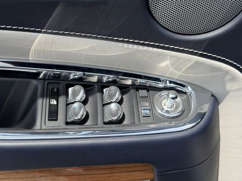 Used 2019 Rolls-Royce Ghost RWD image 23