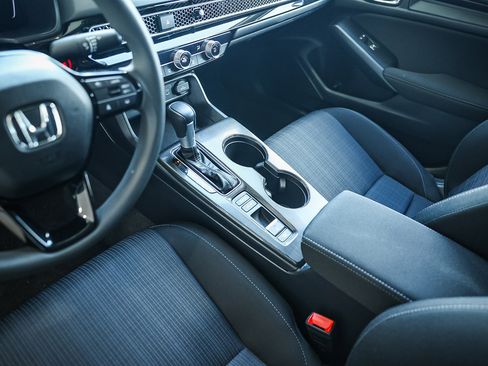 Used 2025 Honda Civic LX image 24
