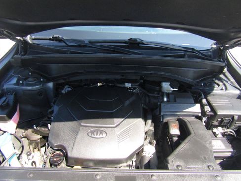 Used 2021 Kia Telluride LX AWD/4WD image 25