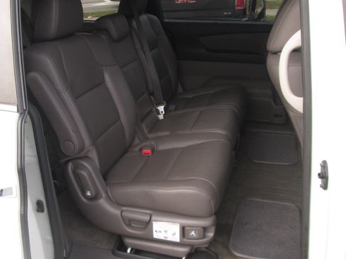 Used 2017 Honda Odyssey EX-L image 16