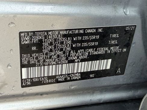 Used 2021 Toyota RAV4 XLE Premium FWD image 33