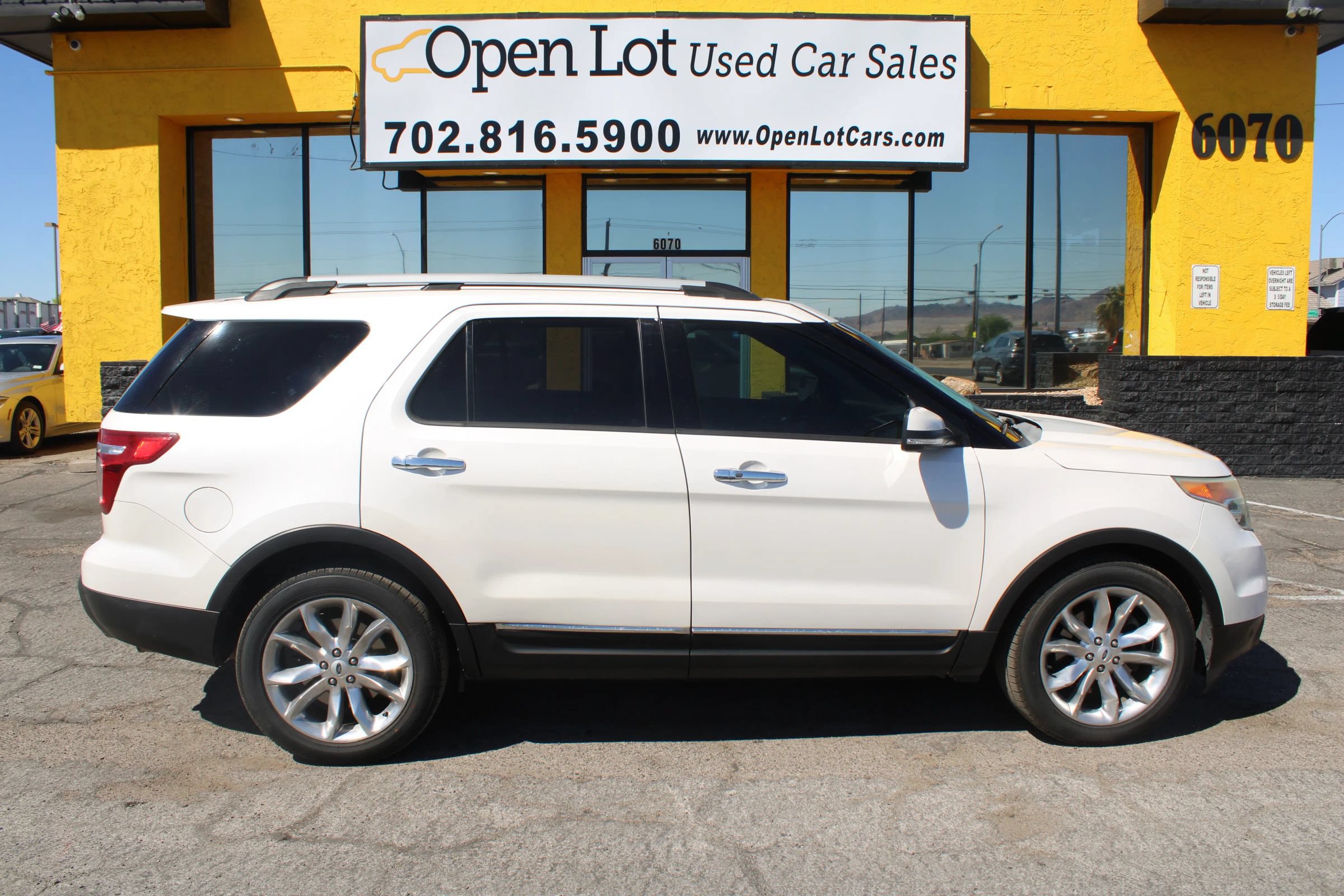 Used 2015 Ford Explorer Limited w/ Equipment Group 301A FWD image 4