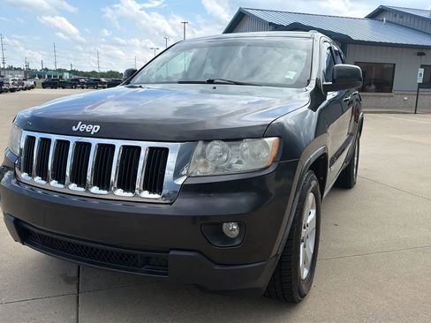 Used 2011 Jeep Grand Cherokee Laredo AWD/4WD image 33