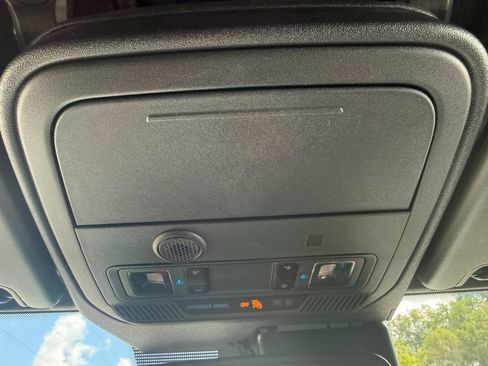 Used 2023 Ford Bronco Outer Banks w/ Sasquatch Package AWD/4WD image 39