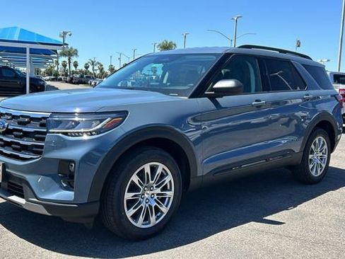 New 2026 Ford Explorer Active w/ Active Comfort Package AWD/4WD image 7