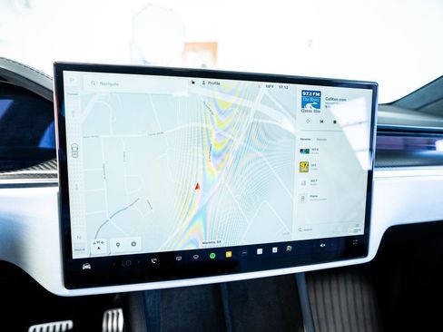 Used 2022 Tesla Model X Plaid image 44