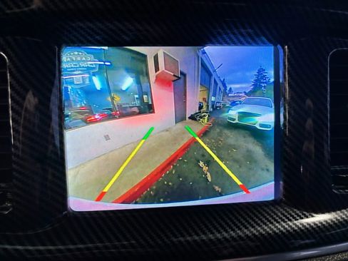 Used 2018 Dodge Charger R/T image 19