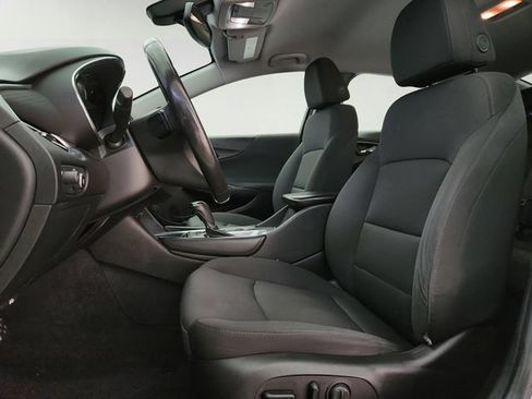 Used 2017 Chevrolet Malibu LT FWD image 10