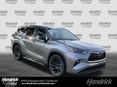 Used 2025 Toyota Highlander XLE