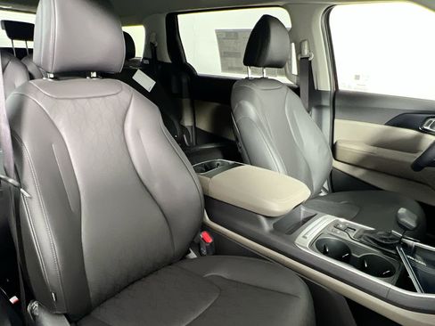 New 2026 Kia Carnival image 33