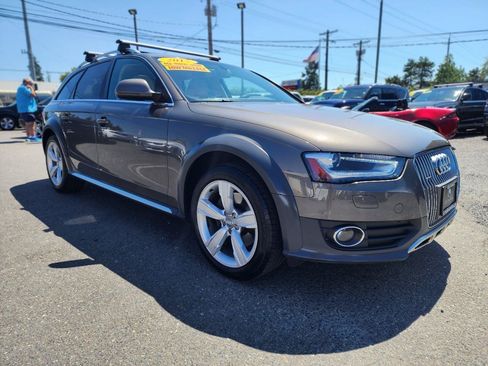 Used 2015 Audi A4 Premium Plus w/ Technology Package AWD/4WD image 4