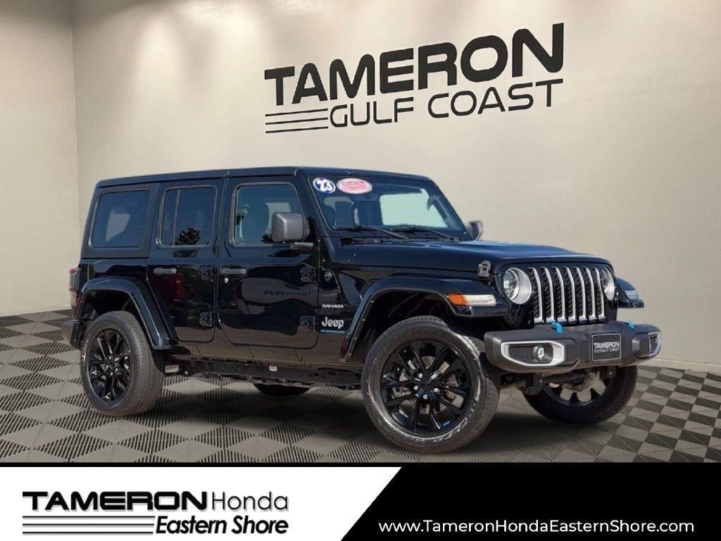 Used 2023 Jeep Wrangler Unlimited Sahara AWD/4WD image 1