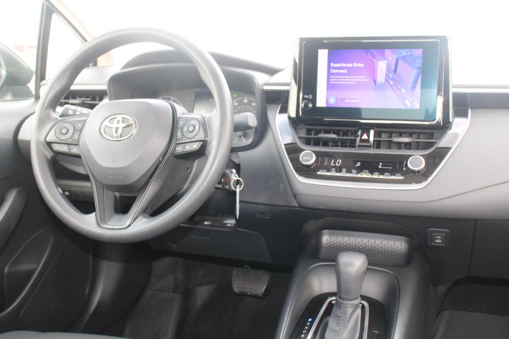 Certified 2025 Toyota Corolla LE FWD image 21