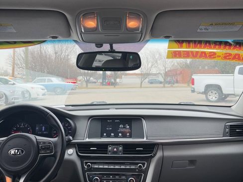 Used 2017 Kia Optima EX image 13