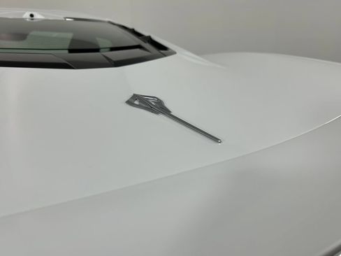 Used 2024 Chevrolet Corvette E-Ray w/ Chrome Exterior Badge Package AWD/4WD image 14