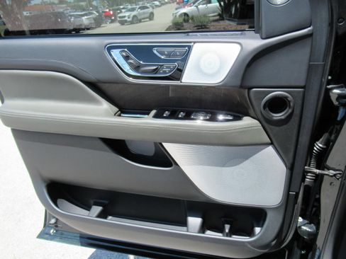 Used 2023 Lincoln Navigator L Black Label AWD/4WD image 20
