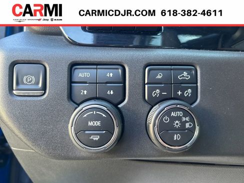 Used 2022 Chevrolet Silverado 1500 ZR2 w/ Technology Package image 13